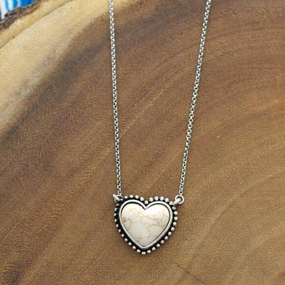 Turquoise Western Silver Heart Necklace - Picture 3 of 4